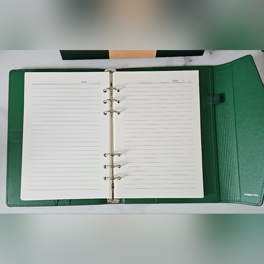 A5 Binder Notebook w/ Magnetic Snap Closure & Pen Set- New In Box - Picture 3 of 11